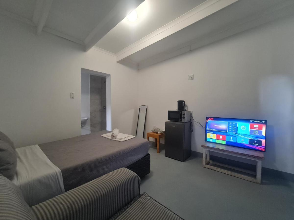 19 On Gordon Hotel East London Bagian luar foto